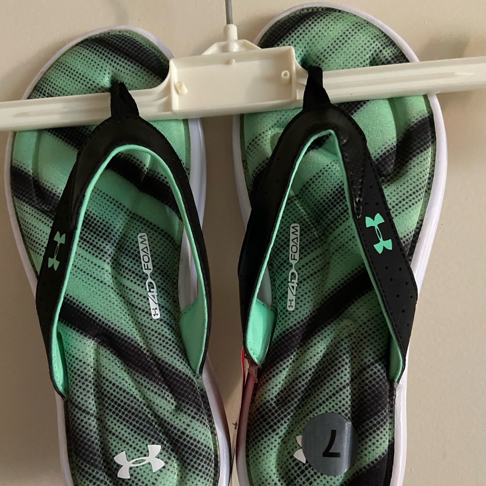 Under Armour Mint Green and Black Women's Foam Flip Flop Sandals